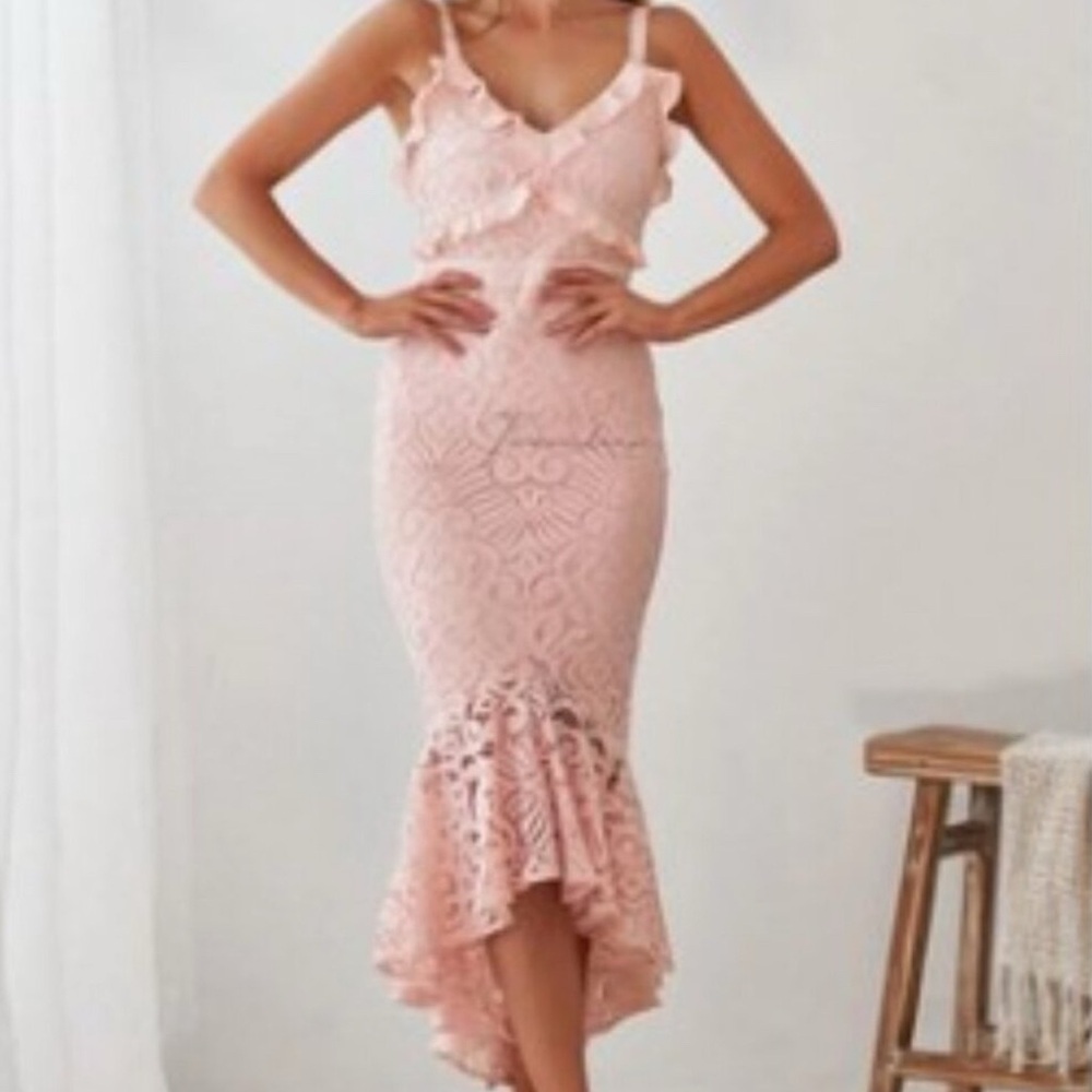 Elegant Pink Lace Dress